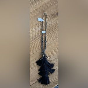 Banana Republic choker necklace